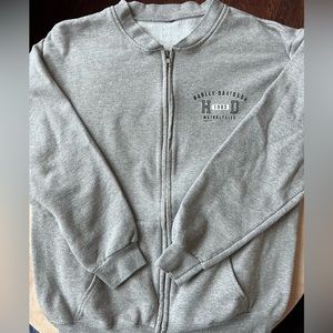 🔘Vintage Harley Davidson women’s zip jacket 
🔘Color: gray